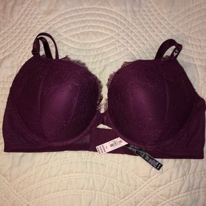 NWT 38D Victoria’s Secret bra